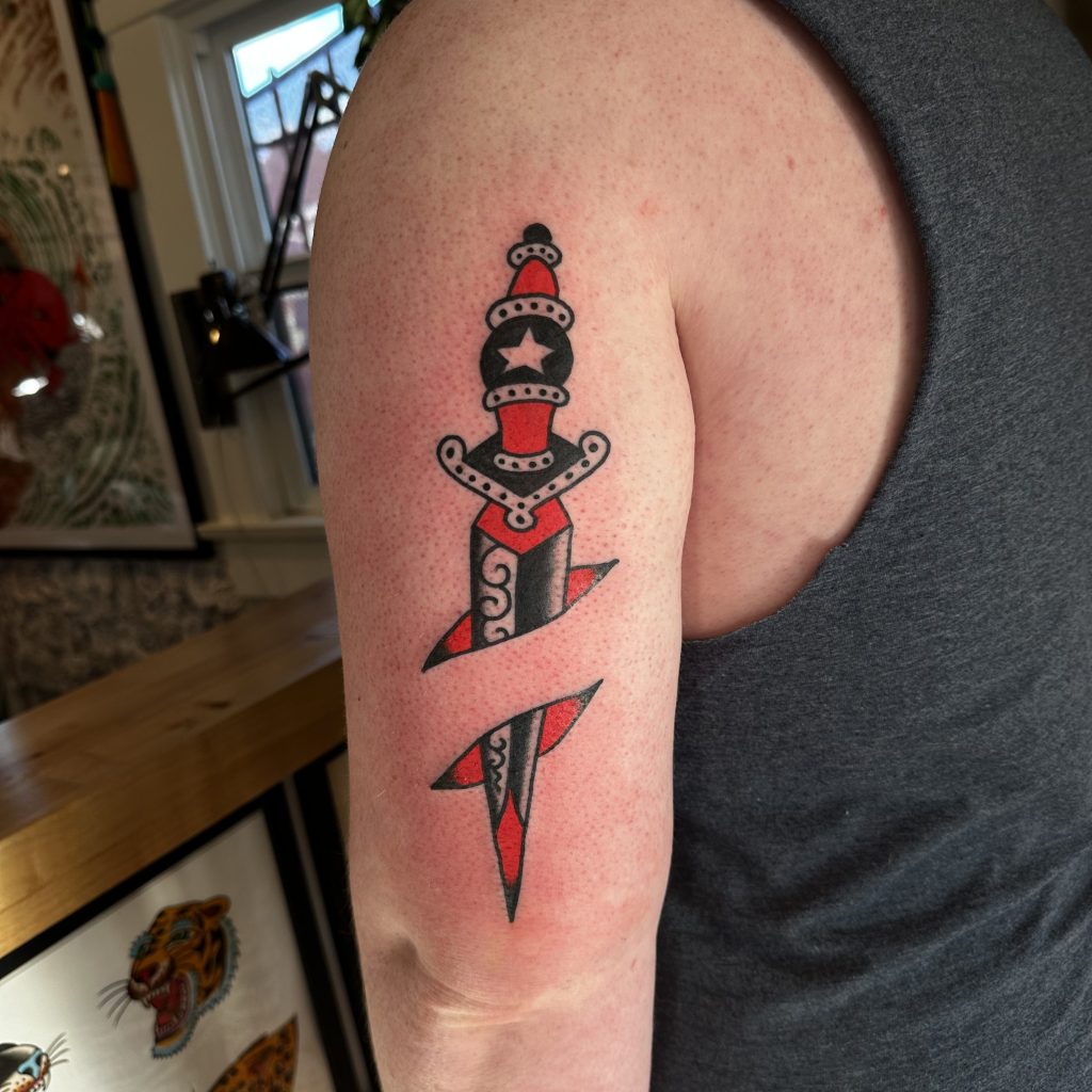 7. Knife through&nbsp;Arm